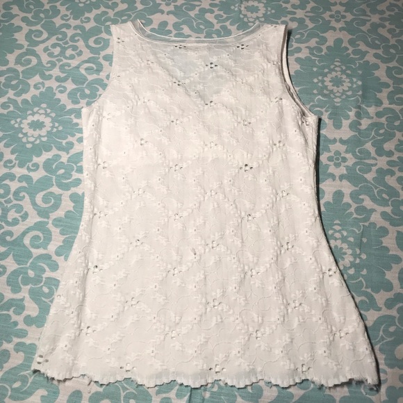 Women’s Papillon Blanc, Cotton Eyelet Lace Top - Picture 5 of 5